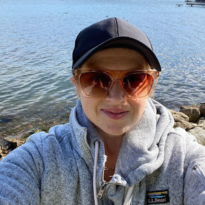 Meet your Posher, Angie